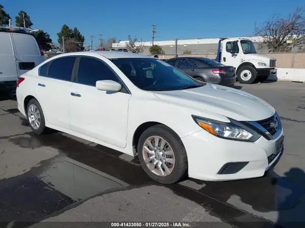 1N4AL3AP4GC201567 2016 NISSAN ALTIMA - Image 1