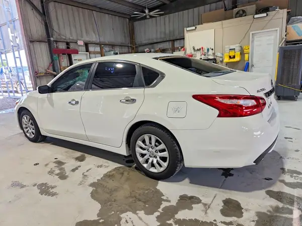 1N4AL3AP4GC204582 2016 NISSAN ALTIMA - Image 2