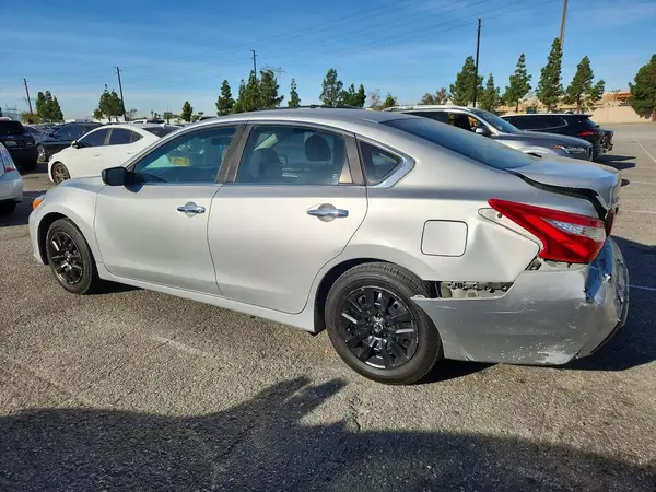 1N4AL3AP4GC205571 2016 NISSAN ALTIMA - Image 2