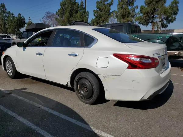 1N4AL3AP4GC211077 2016 NISSAN ALTIMA - Image 2