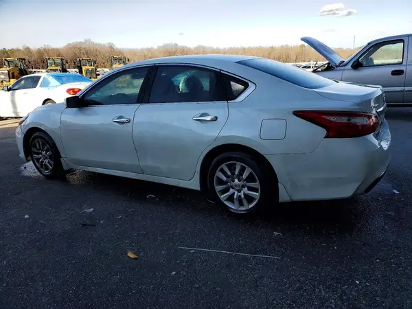 1N4AL3AP4GC212715 2016 NISSAN ALTIMA - Image 2