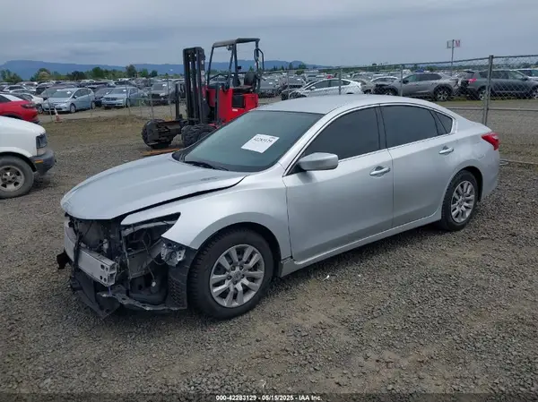 1N4AL3AP4GC215324 2016 NISSAN ALTIMA - Image 2