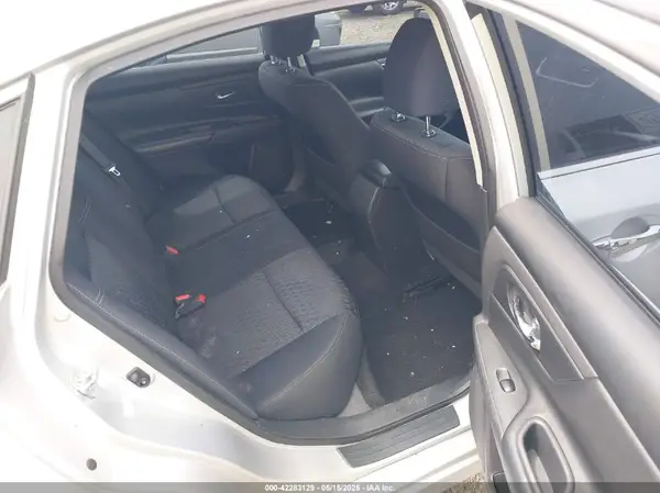 1N4AL3AP4GC215324 2016 NISSAN ALTIMA - Image 8