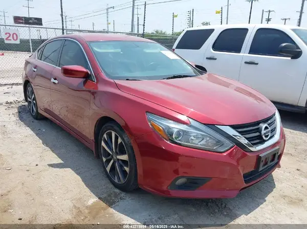 1N4AL3AP4GC229000 2016 NISSAN ALTIMA - Image 1