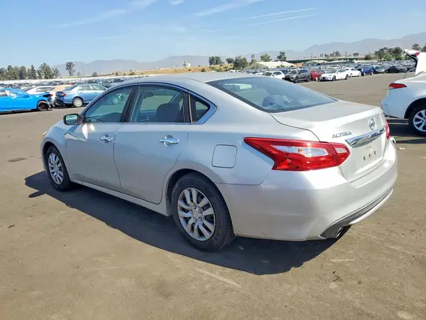 1N4AL3AP4GC232401 2016 NISSAN ALTIMA - Image 2