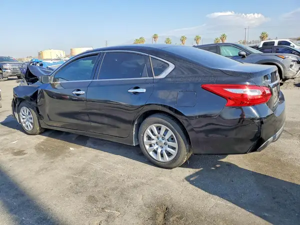 1N4AL3AP4GC236724 2016 NISSAN ALTIMA - Image 2
