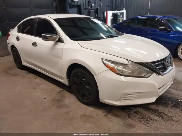 1N4AL3AP4GC240286 2016 NISSAN ALTIMA - Image 1