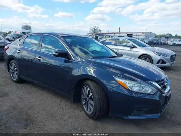1N4AL3AP4GC249103 2016 NISSAN ALTIMA - Image 1