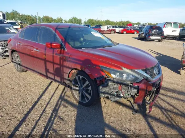 1N4AL3AP4GC257928 2016 NISSAN ALTIMA - Image 1