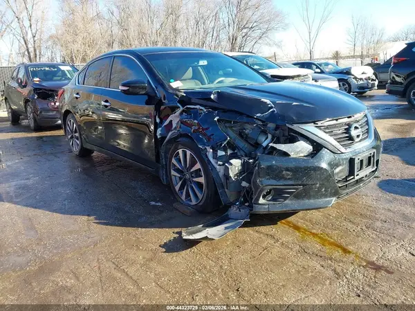1N4AL3AP4GC265883 2016 NISSAN ALTIMA - Image 1