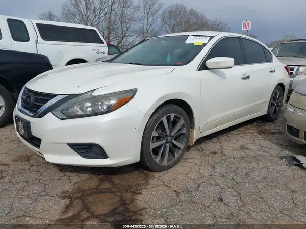 1N4AL3AP4GC269495 2016 NISSAN ALTIMA - Image 2