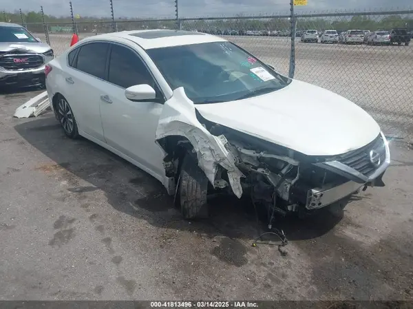 1N4AL3AP4GC270324 2016 NISSAN ALTIMA - Image 1