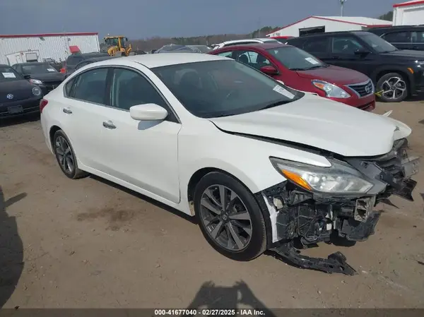 1N4AL3AP4GC271084 2016 NISSAN ALTIMA - Image 1