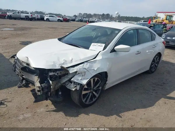 1N4AL3AP4GC271084 2016 NISSAN ALTIMA - Image 2