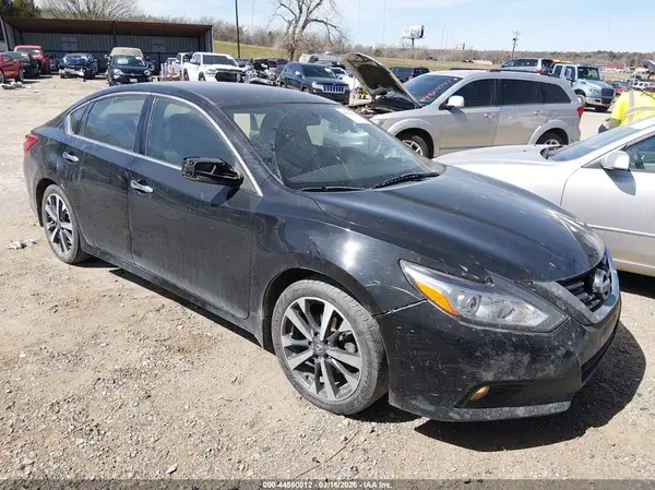 1N4AL3AP4GC274230 2016 NISSAN ALTIMA - Image 1