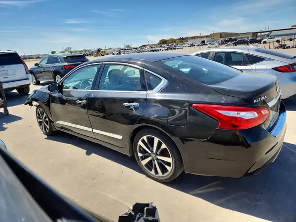 1N4AL3AP4GC282294 2016 NISSAN ALTIMA - Image 2