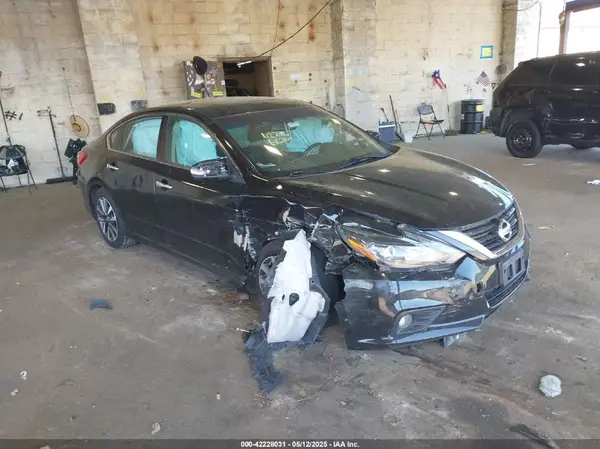 1N4AL3AP4GC285146 2016 NISSAN ALTIMA - Image 1