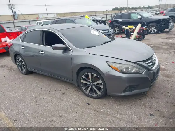 1N4AL3AP4GC288712 2016 NISSAN ALTIMA - Image 1