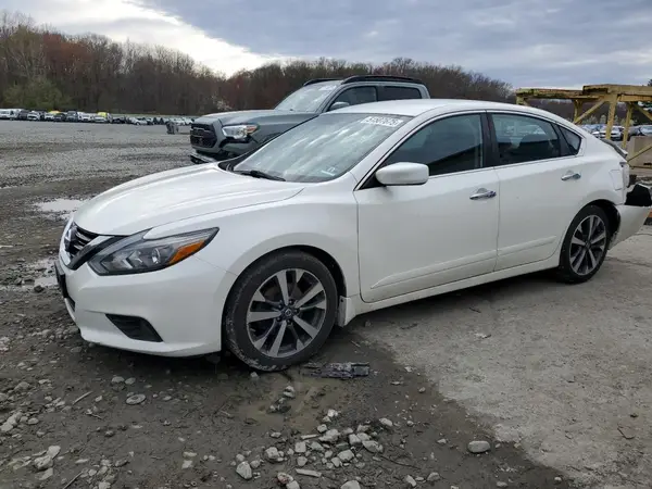 1N4AL3AP4GC289813 2016 NISSAN ALTIMA - Image 1