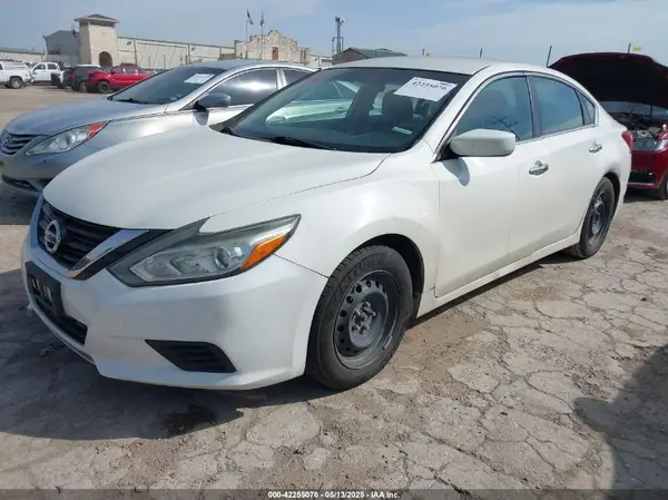 1N4AL3AP4GN318456 2016 NISSAN ALTIMA - Image 2
