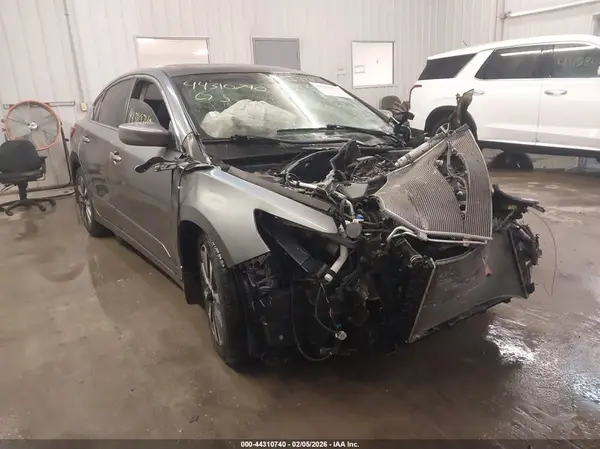 1N4AL3AP4GN338139 2016 NISSAN ALTIMA - Image 1