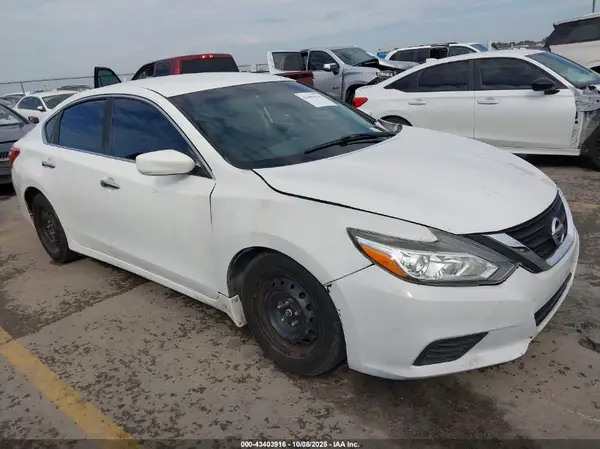 1N4AL3AP4GN357063 2016 NISSAN ALTIMA - Image 1