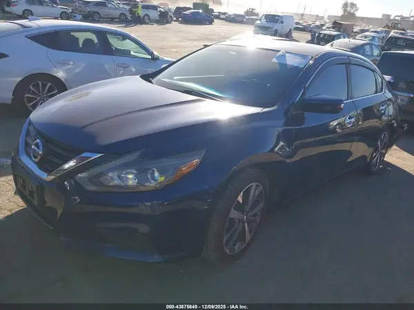 1N4AL3AP4GN367852 2016 NISSAN ALTIMA - Image 2