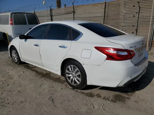 1N4AL3AP4GN379368 2016 NISSAN ALTIMA - Image 2