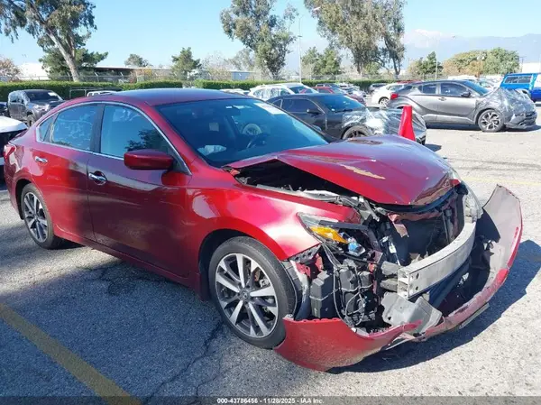 1N4AL3AP4GN380200 2016 NISSAN ALTIMA - Image 1
