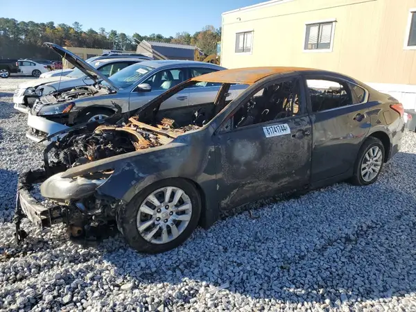 1N4AL3AP4GN389639 2016 NISSAN ALTIMA - Image 1