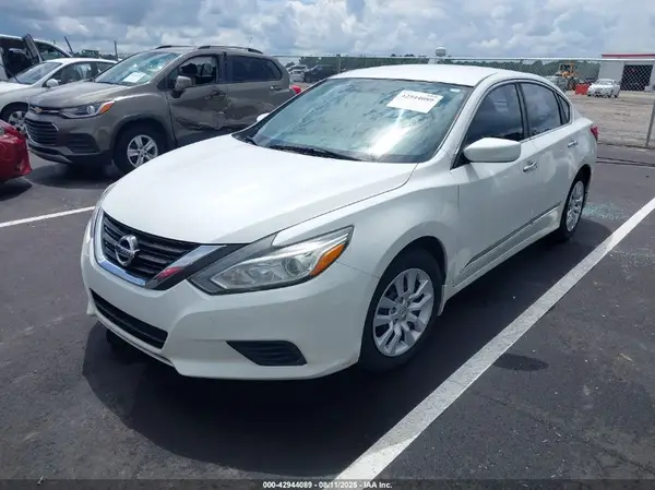 1N4AL3AP4GN392069 2016 NISSAN ALTIMA - Image 2