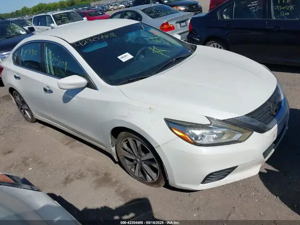 1N4AL3AP4GN392931 2016 NISSAN ALTIMA - Image 1