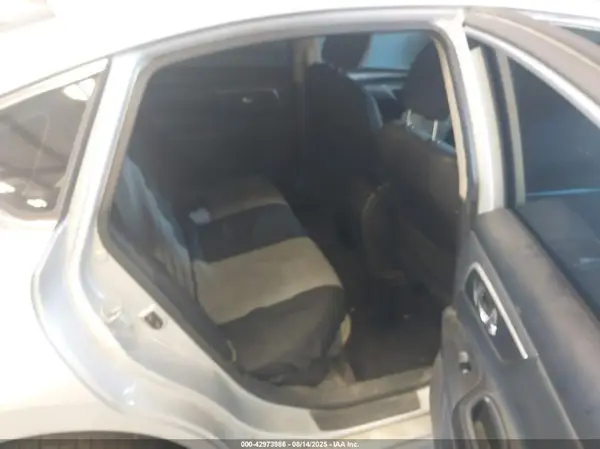 1N4AL3AP4HC108064 2017 NISSAN ALTIMA - Image 8