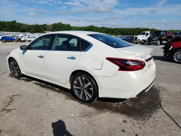 1N4AL3AP4HC108761 2017 NISSAN ALTIMA - Image 2