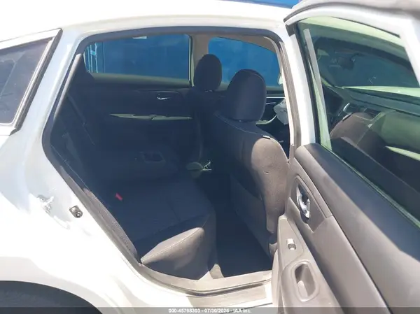 1N4AL3AP4HC108808 2017 NISSAN ALTIMA - Image 8