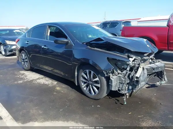 1N4AL3AP4HC109540 2017 NISSAN ALTIMA - Image 1