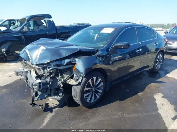 1N4AL3AP4HC109540 2017 NISSAN ALTIMA - Image 2
