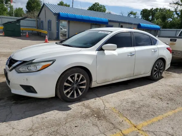 1N4AL3AP4HC109635 2017 NISSAN ALTIMA - Image 1