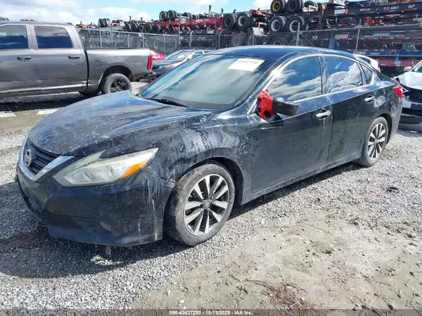 1N4AL3AP4HC110073 2017 NISSAN ALTIMA - Image 2