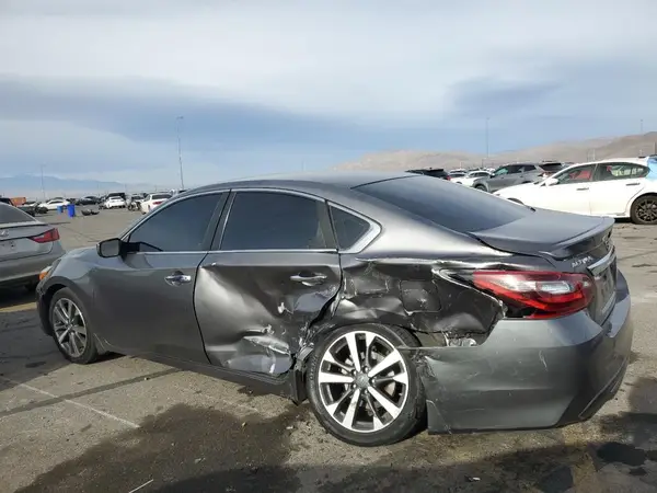1N4AL3AP4HC110767 2017 NISSAN ALTIMA - Image 2