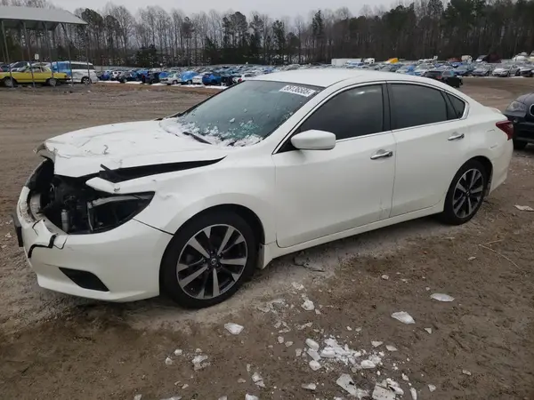 1N4AL3AP4HC111398 2017 NISSAN ALTIMA - Image 1