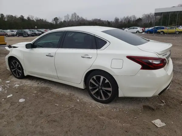 1N4AL3AP4HC111398 2017 NISSAN ALTIMA - Image 2