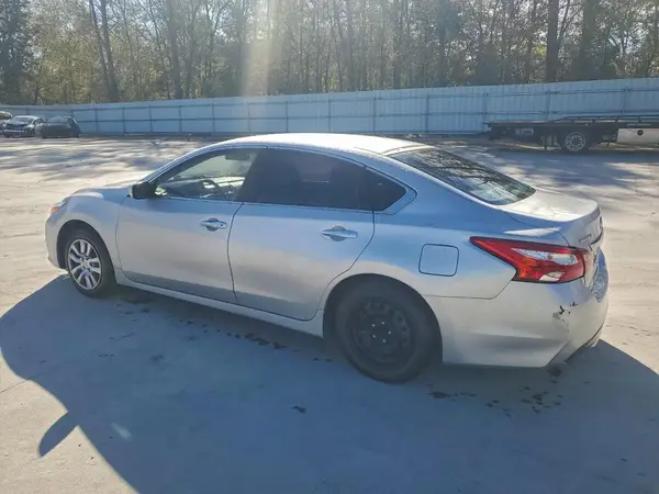 1N4AL3AP4HC111577 2017 NISSAN ALTIMA - Image 2
