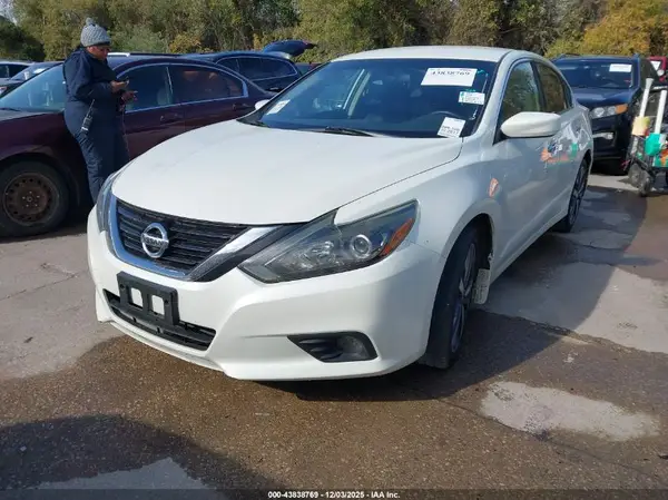 1N4AL3AP4HC113278 2017 NISSAN ALTIMA - Image 2