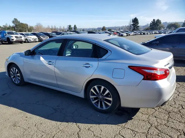 1N4AL3AP4HC114690 2017 NISSAN ALTIMA - Image 2