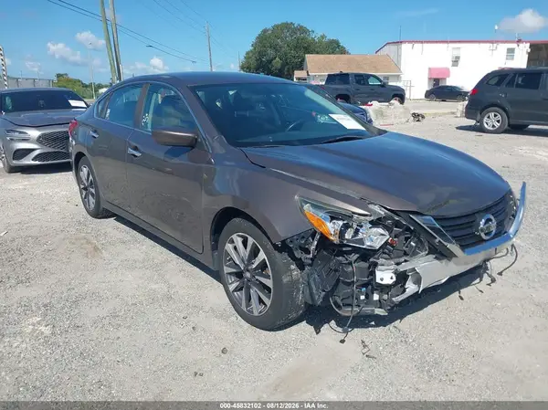 1N4AL3AP4HC115399 2017 NISSAN ALTIMA - Image 1