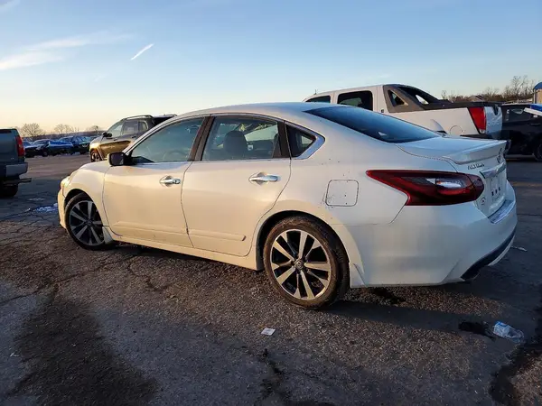 1N4AL3AP4HC116245 2017 NISSAN ALTIMA - Image 2
