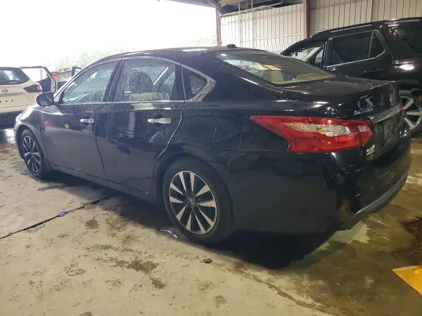 1N4AL3AP4HC121770 2017 NISSAN ALTIMA - Image 2