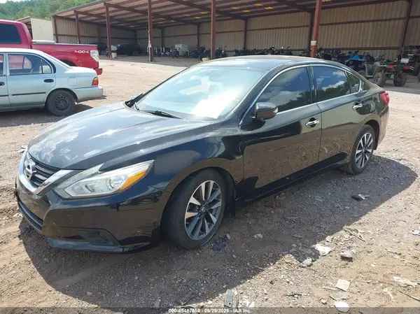 1N4AL3AP4HC122756 2017 NISSAN ALTIMA - Image 2