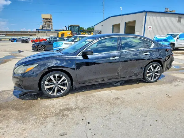 1N4AL3AP4HC123731 2017 NISSAN ALTIMA - Image 1
